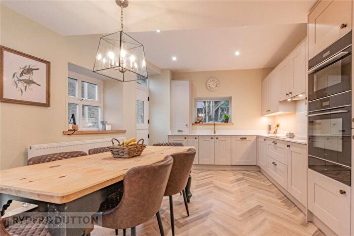 3 Bedroom Detached House For Sale In Stoneswood Road, Delph, Saddleworth, OL3