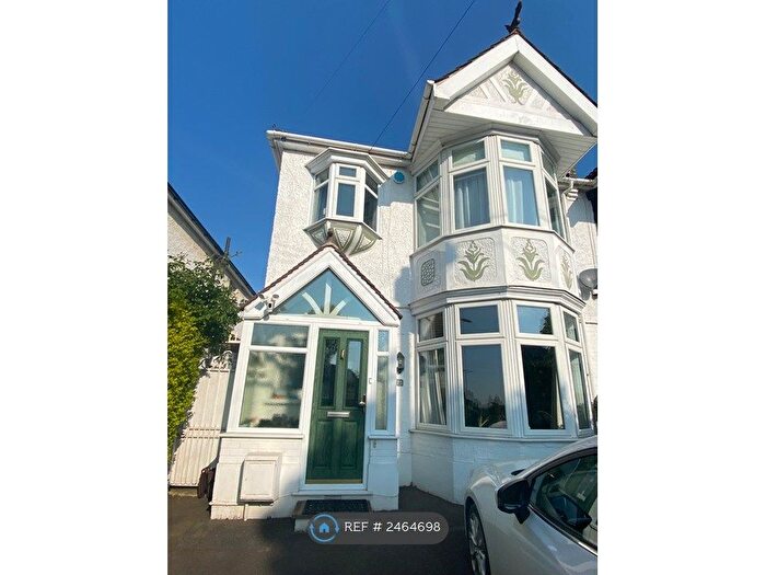 4 Bedroom Semi-Detached House To Rent In Beresford Road, London, E4