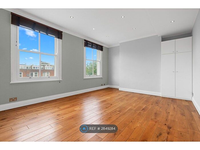 2 Bedroom Flat To Rent In Mackenzie Road, London, N7