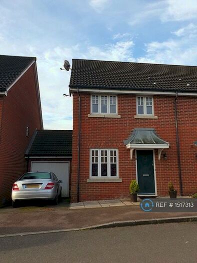 3 Bedroom Semi-Detached House To Rent In Exbury Lane, Westcroft, Milton Keynes, MK4