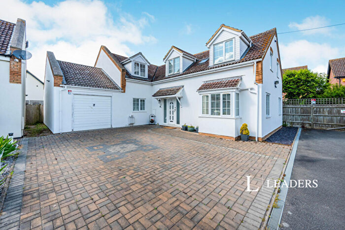 1 Bedroom Detached House To Rent In Bell Lane, Bedford, MK45