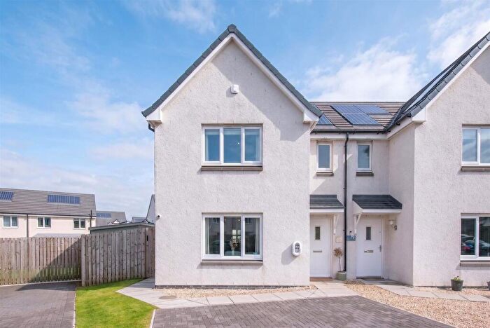 3 Bedroom Semi Detached House To Rent In Drumeuther Way, Kinross, KY13