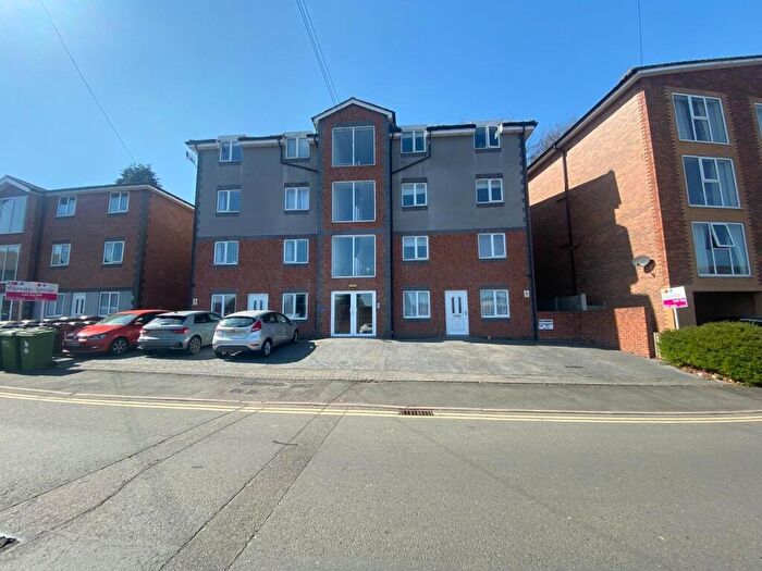 2 Bedroom Flat To Rent In Park Lane, Kidderminster, DY11