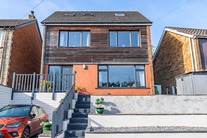 4 Bedroom Detached House For Sale In Redlands Road, Penarth, CF64