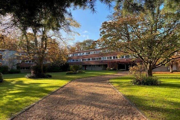 2 Bedroom Flat To Rent In Gilmerton Court, Cambridge, CB2