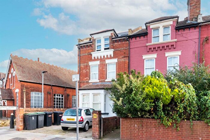 1 Bedroom Flat To Rent In Alexandra Road, Hornsey, N8