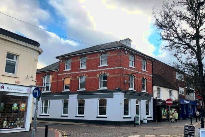 1 Bedroom Flat To Rent In Turk Street, Alton, GU34