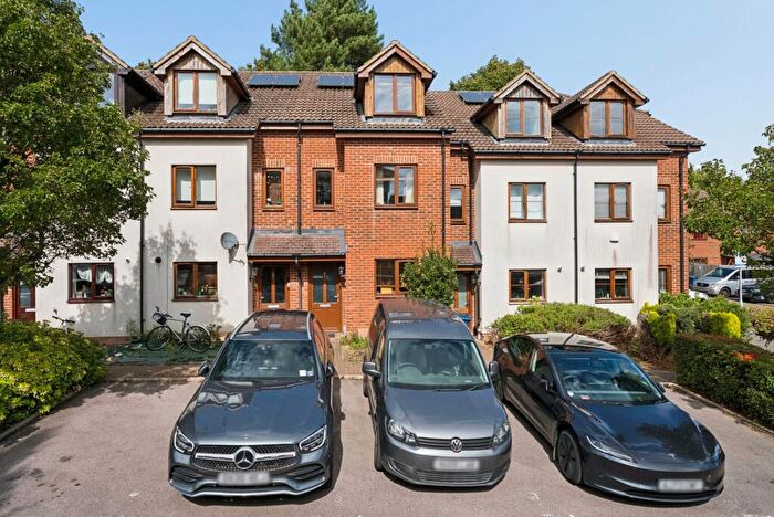 4 Bedroom Terraced House For Sale In John North Close, High Wycombe, HP11