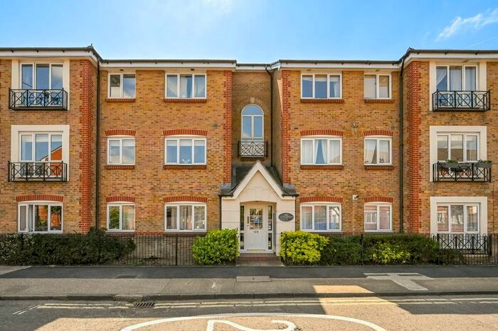 2 Bedroom Flat To Rent In Canbury Park Road, Kingston, Kingston Upon Thames, KT2