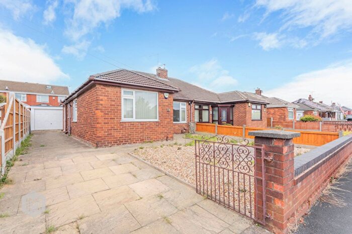 3 Bedroom Semi-Detached Bungalow For Sale In Beaumaris Road, Hindley Green, WN2