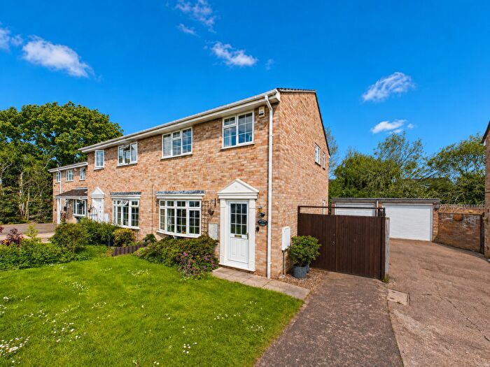 3 Bedroom Semi-Detached House For Sale In Bullfinch Road, Abbeydale, Gloucester, GL4