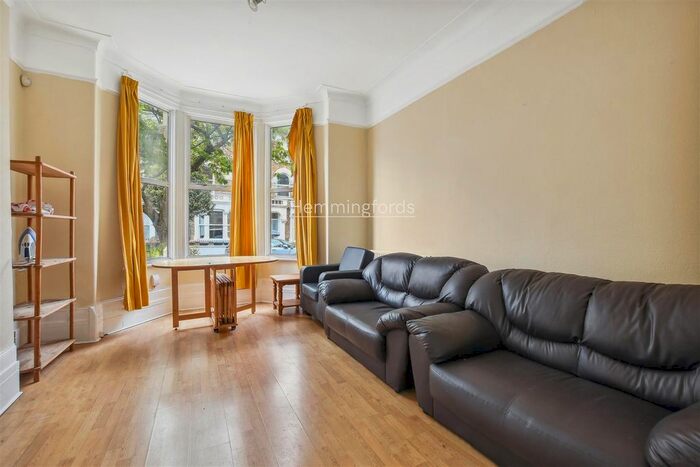 3 Bedroom Maisonette To Rent In Digby Crescent, London, N4