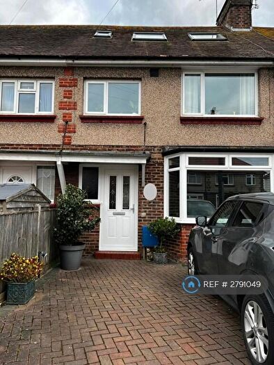 4 Bedroom Terraced House To Rent In Fletcher Road, Worthing, BN14