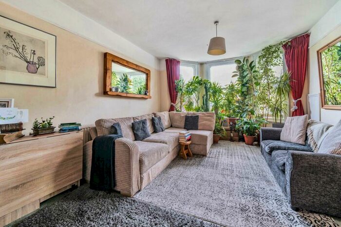 2 Bedroom Flat For Sale In Sunderland Road, Forest Hill, SE23