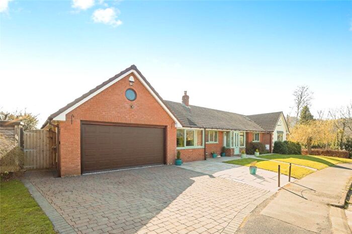 4 Bedroom Bungalow For Sale In Petit Close, Cefn-y-Bedd, Wrexham, Flintshire, LL12