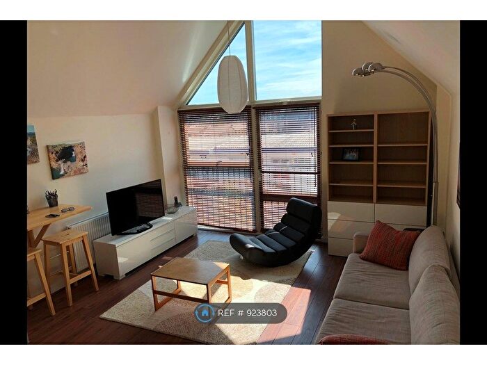 1 Bedroom Flat To Rent In Dragonfly Place, Brockley, SE4