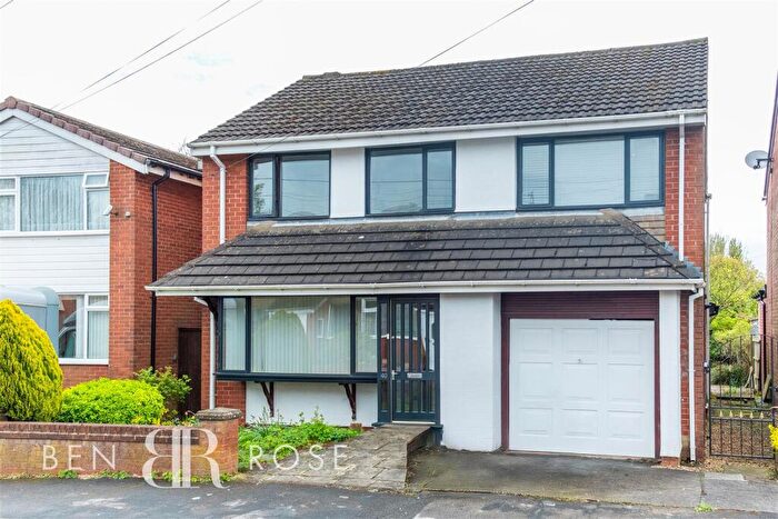 4 Bedroom Detached House For Sale In Yarrow Close, Croston, Leyland, PR26