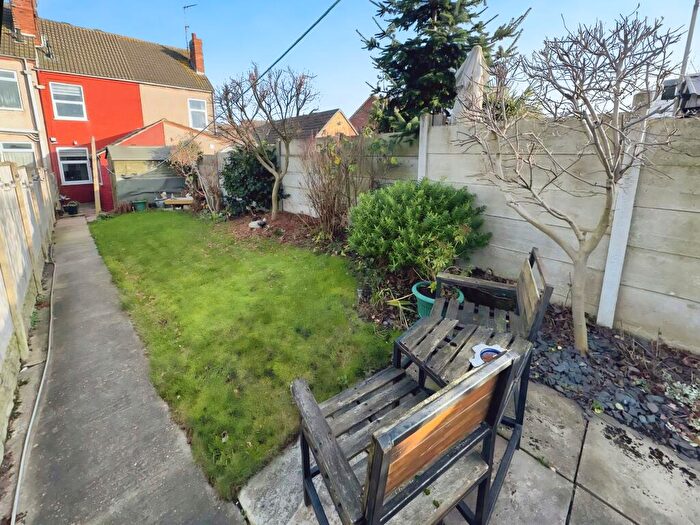 3 Bedroom Terraced House For Sale In Park Lane, Nottingham, NG16