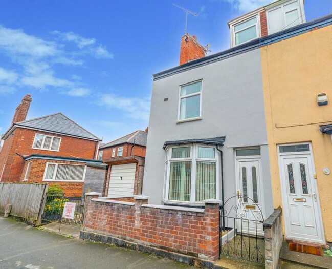 3 Bedroom Terraced House To Rent In Broxtowe Drive, Mansfield, NG18