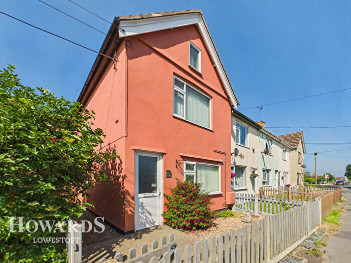 3 Bedroom End Of Terrace House For Sale In Field Lane, Kessingland, NR33