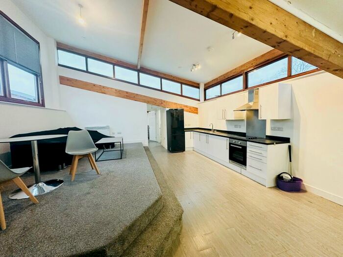 2 Bedroom Apartment To Rent In Sherwood Heights, Pelham Road, NG5