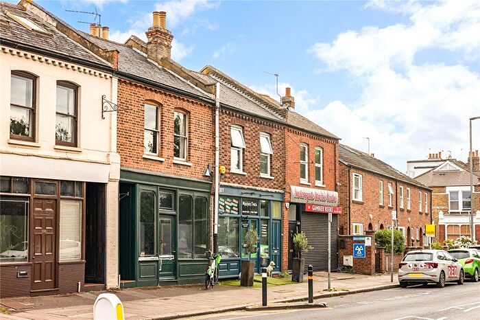 2 Bedroom Maisonette For Sale In Putney Bridge Road, Putney, London, SW15