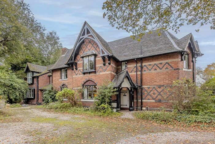 4 Bedroom Detached House For Sale In Harsthill Road, Stoke On Trent, ST4