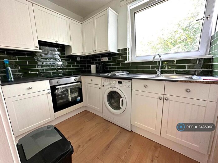 1 Bedroom Flat To Rent In Clifford Street, Glasgow, G51