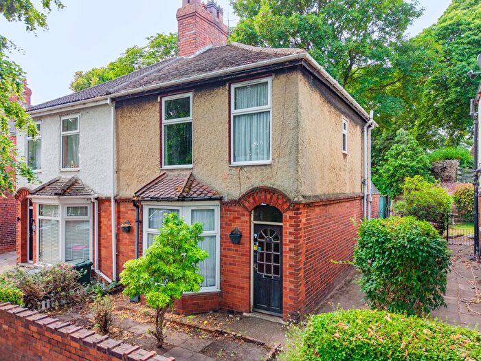 3 Bedroom Semi-Detached House For Sale In Park Grove, Bramley, Rotherham, S66