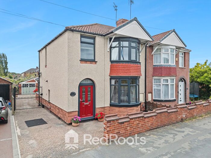 3 Bedroom Semi-Detached House For Sale In St. Martins Avenue, Doncaster, South Yorkshire, DN5