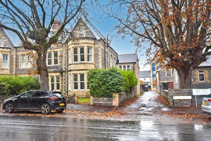 2 Bedroom Apartment To Rent In Ground Floor Flat Front, Victoria Road, Penarth, CF64