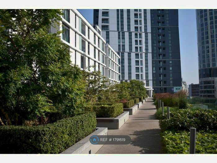 2 Bedroom Flat To Rent In Bach House, London, SW8