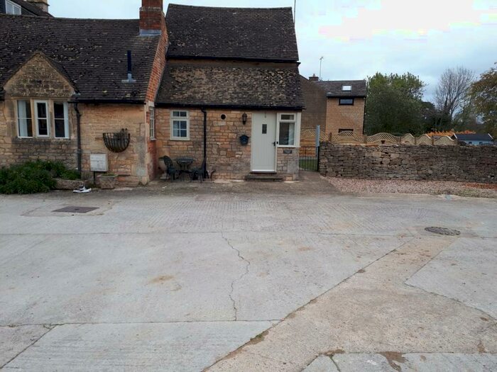 2 Bedroom Cottage To Rent In Greet Road, Winchcombe, GL54