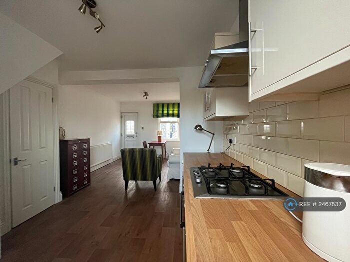 3 Bedroom Terraced House To Rent In Northfleet, Northfleet, Gravesend, DA11