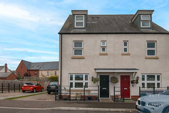 3 Bedroom Semi-Detached House For Sale In Ferryman Way, Seabrook Orchards, EX2