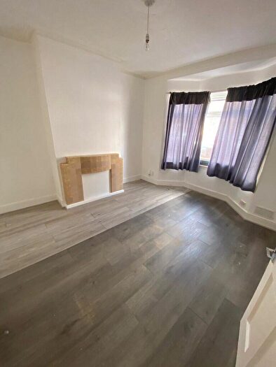 3 Bedroom Terraced House To Rent In Bedroom House – Titchfield Road, Enfield, EN3