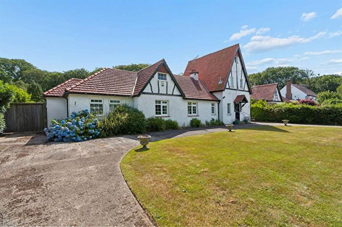 4 Bedroom Detached House For Sale In Broomfield Gate, Chestfield, Whitstable, CT5