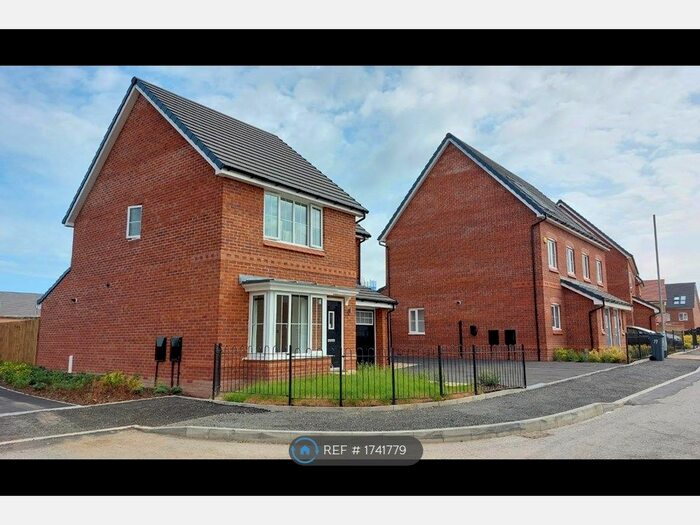 3 Bedroom Detached House To Rent In Greyhound Avenue, Manchester, M18