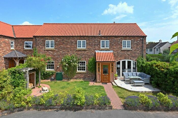4 Bedroom Detached House For Sale In Fieldside House, Hessay, York, YO26