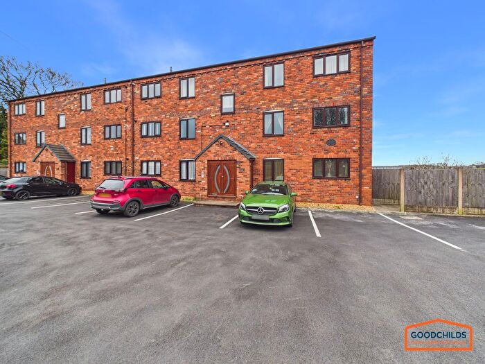2 Bedroom Flat For Sale In Sadlers Mill, Brownhills, WS8