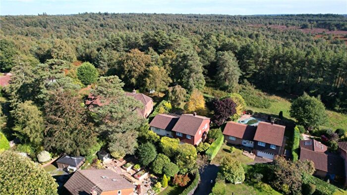 4 Bedroom Detached House For Sale In Rowanside Close, Headley Down, Hampshire, GU35