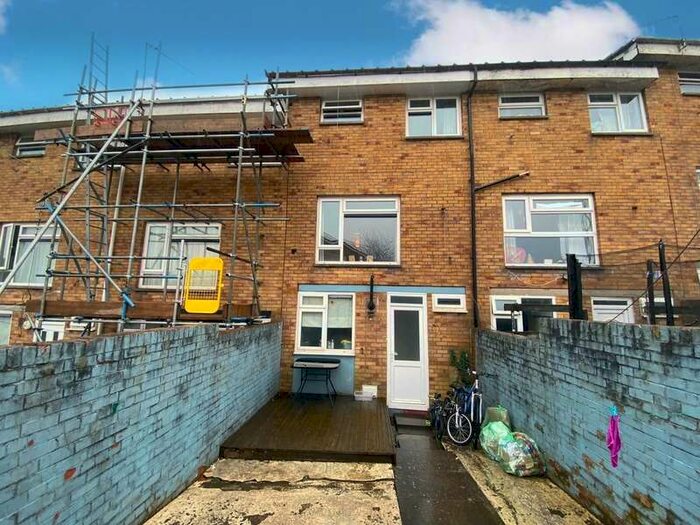 3 Bedroom Property To Rent In Roundwood, Llanederyn, Cardiff, CF23