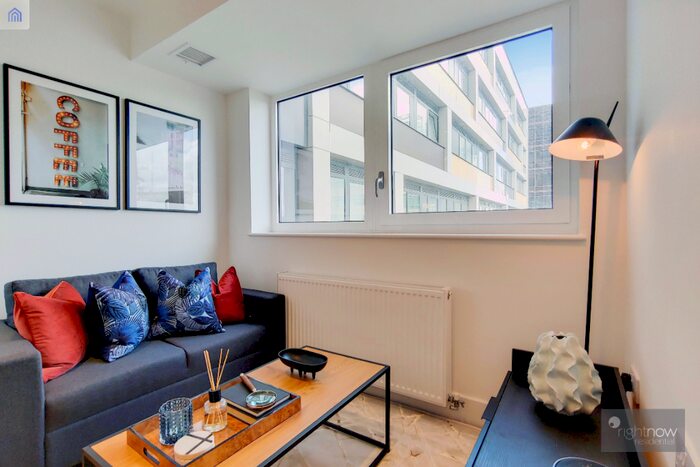 2 Bedroom Flat To Rent In Mill Road, HU14
