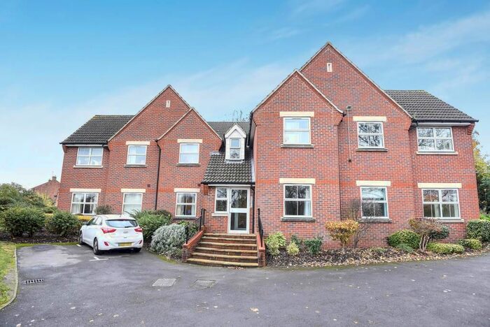 2 Bedroom Flat To Rent In Headington, Oxford, OX3