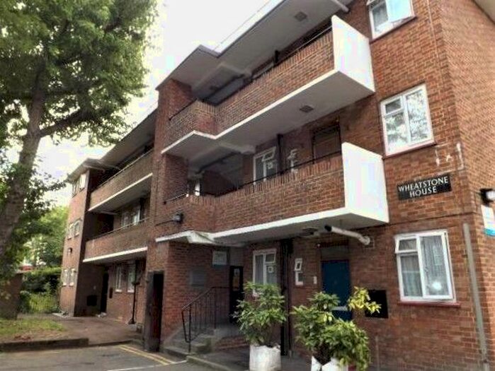 3 Bedroom Flat To Rent In County Street, Borough, SE1