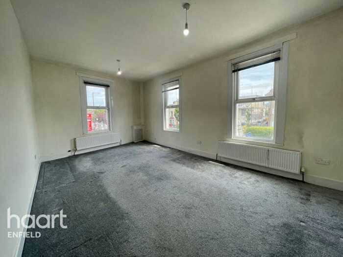 1 Bedroom Apartment To Rent In Hertford Road, Enfield, EN3