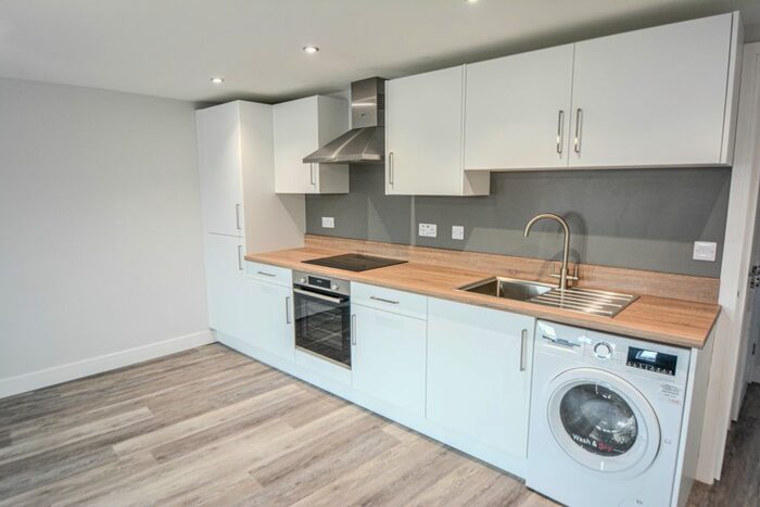 2 Bedroom Flat To Rent In Lincoln Road, Walton, Peterborough, PE4