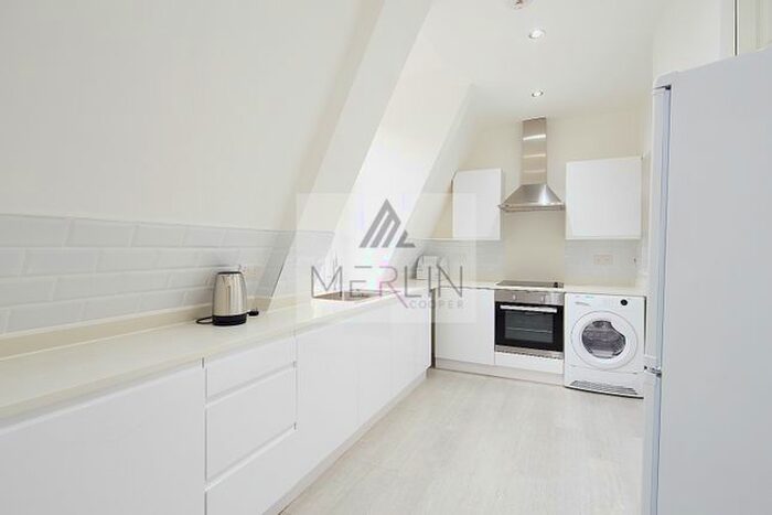 2 Bedroom Flat To Rent In Connaught Street, London W2