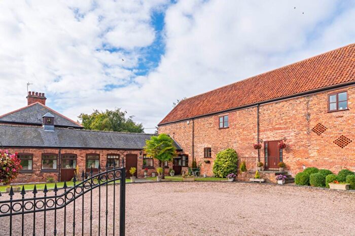 6 Bedroom Barn Conversion For Sale In Your Next Chapter Begins At The Stables..., DN22