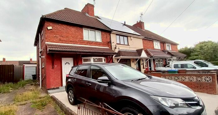 3 Bedroom End Of Terrace House To Rent In Bassett Road, Wednesbury, WS10